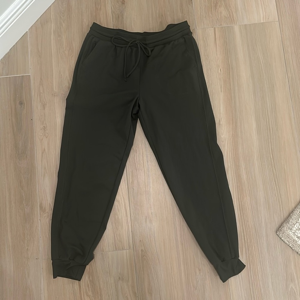 Like New - Rachel Zoe - forest green joggers / track pants - size M / medium